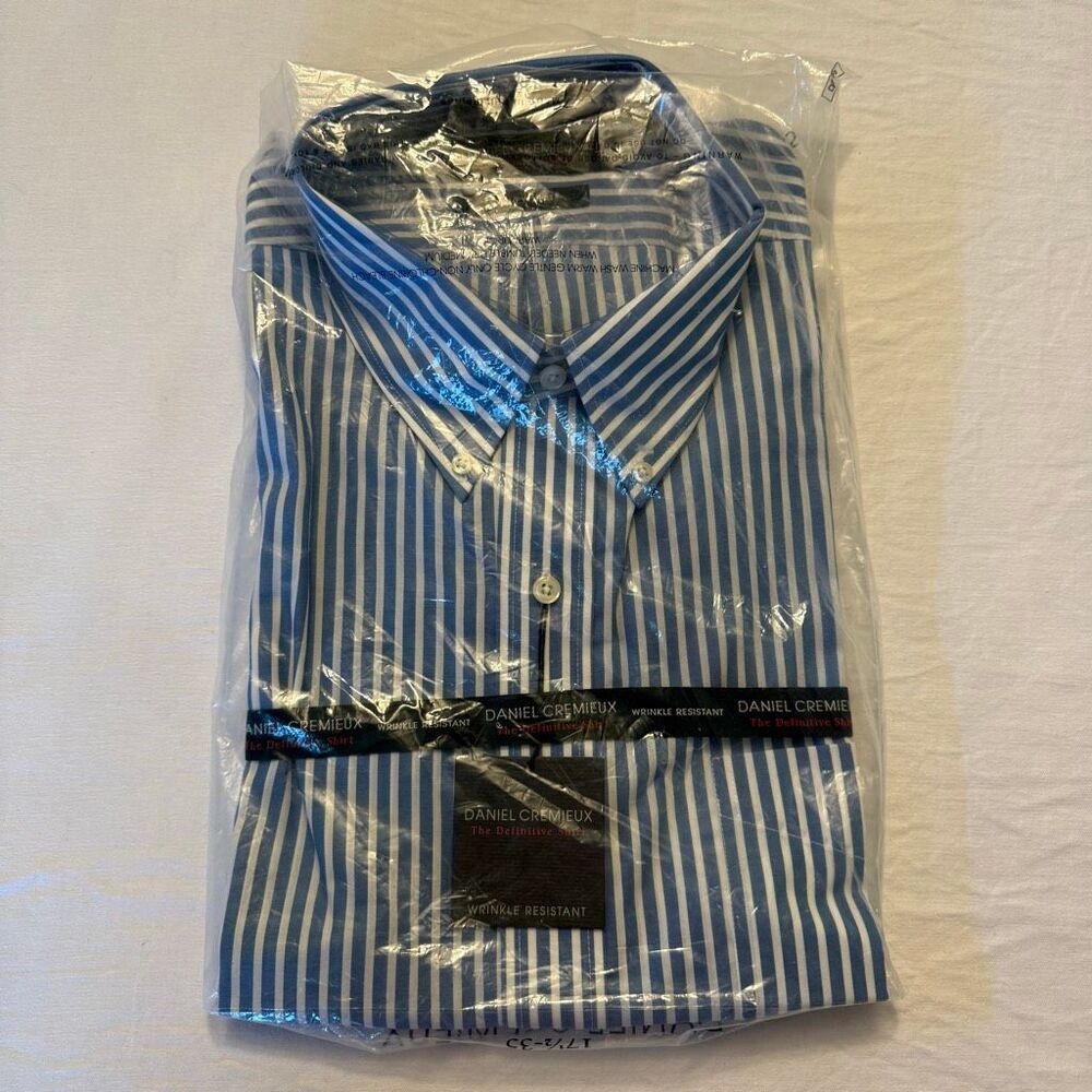 Daniel Cremieux | Button Down Dress Shirt | Wrinkle Resistant 100% Cotton | Blue